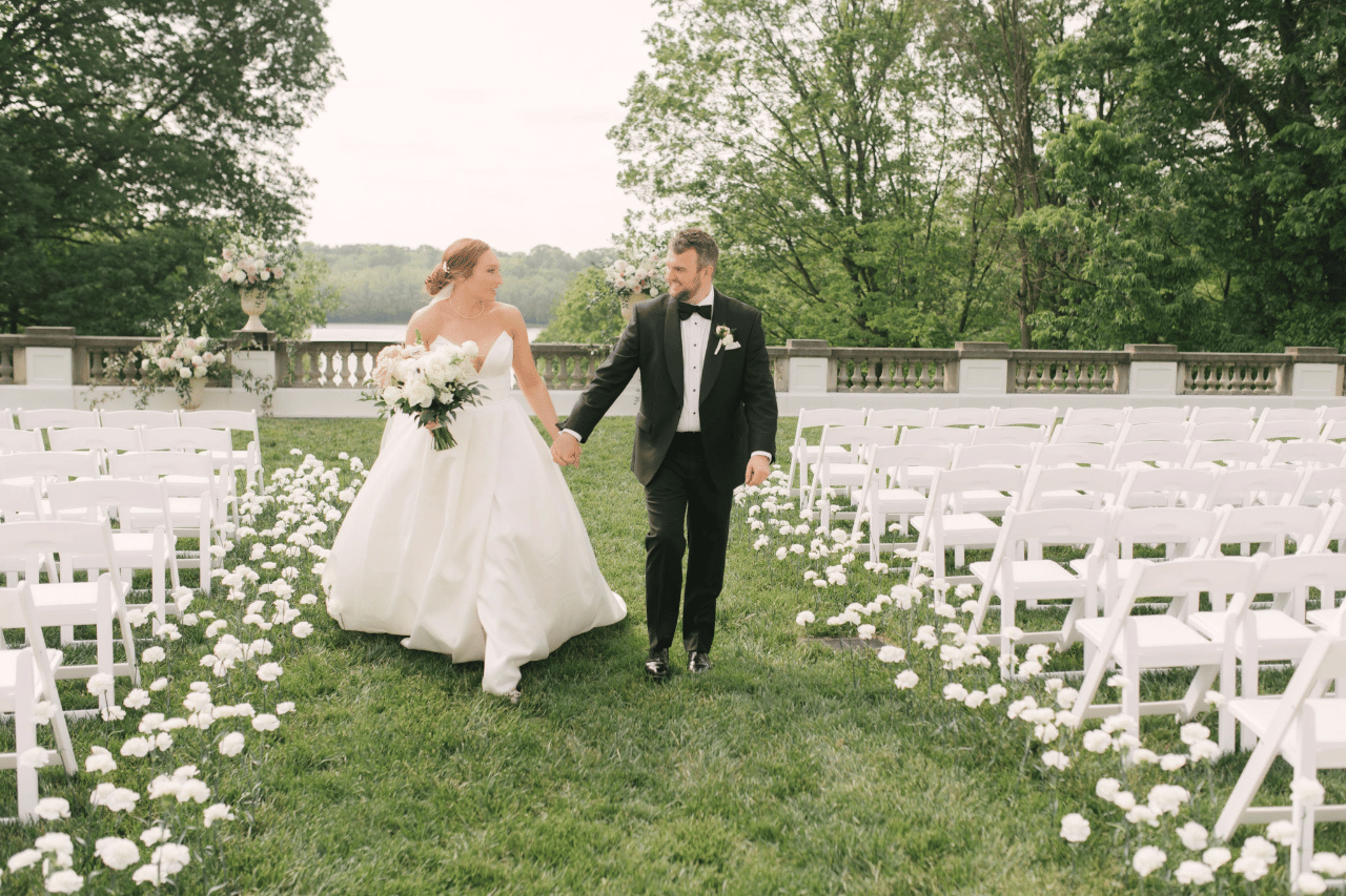 Plum & Poppy Weddings
