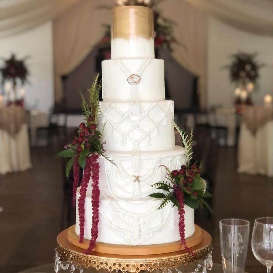 Lisa Mae Cakes portfolio 1