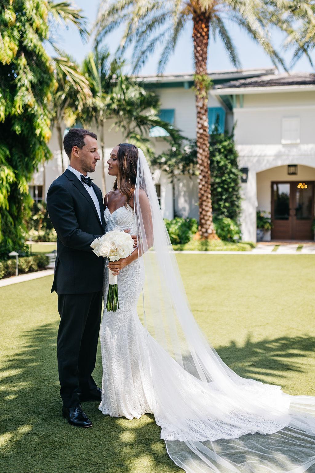 A Classic Summer Wedding at the Pelican Club