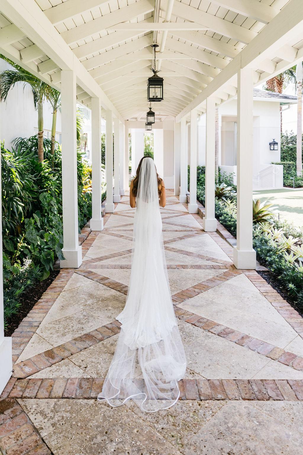 A Classic Summer Wedding at the Pelican Club 56