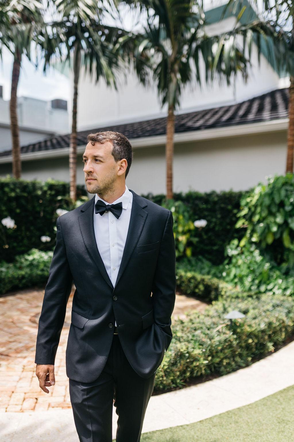 A Classic Summer Wedding at the Pelican Club 33