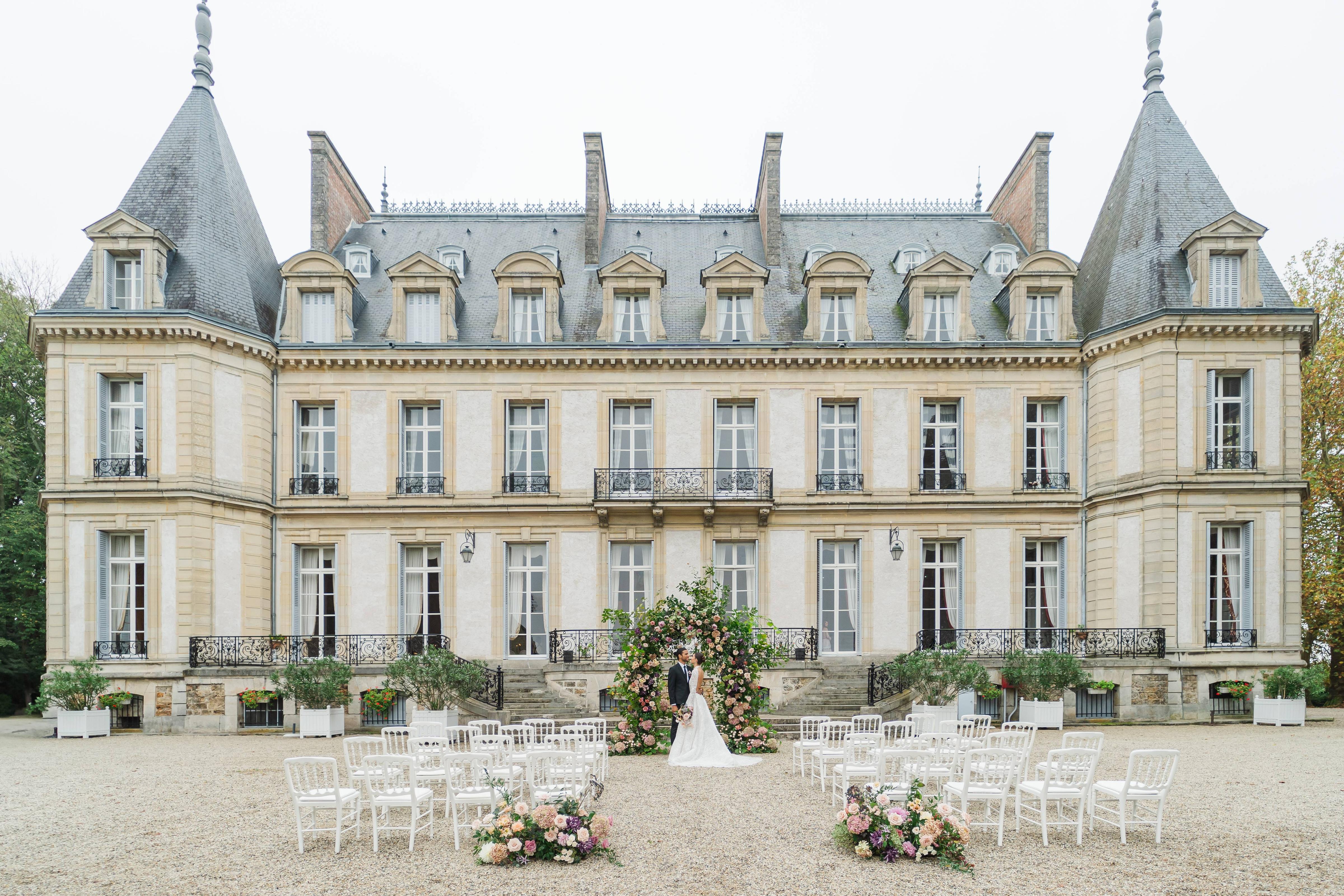 Photo by Amarena Productions, Featured in A Romantic Winter Wedding at Château de Santeny