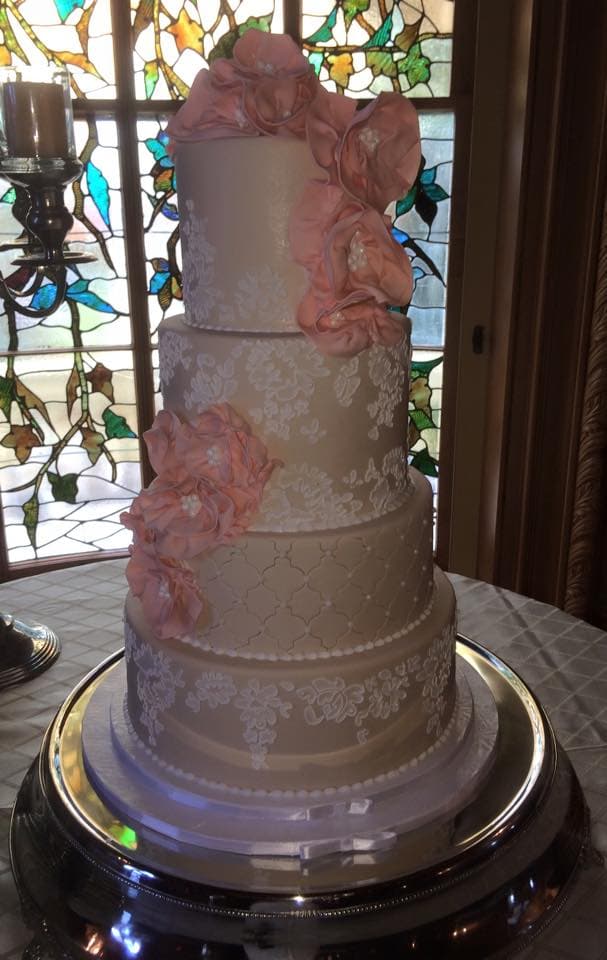 Lisa Mae Cakes portfolio 2
