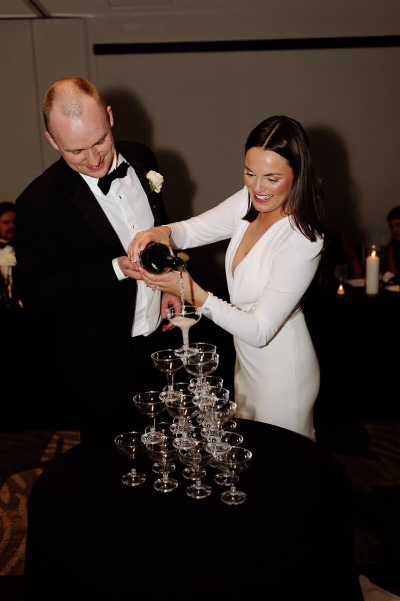A Modern Spring Wedding at Farnam Hotel 17