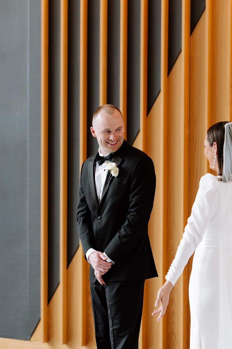 A Modern Spring Wedding at Farnam Hotel 12
