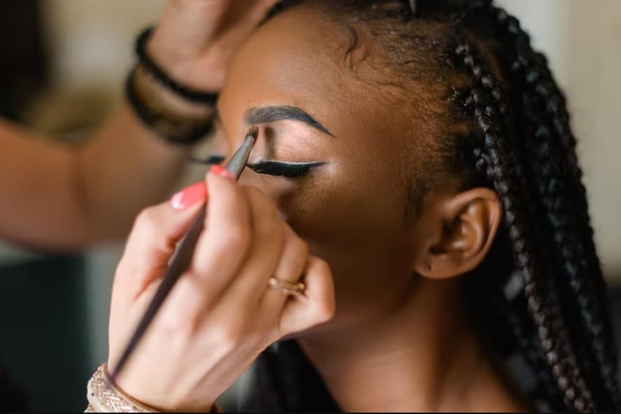 Kayowa Makeup Artist