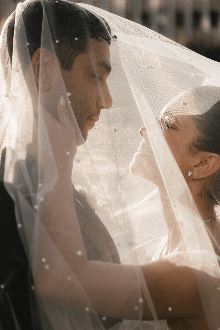 A Glamorous Spring Wedding at Jonathan Club photo 2