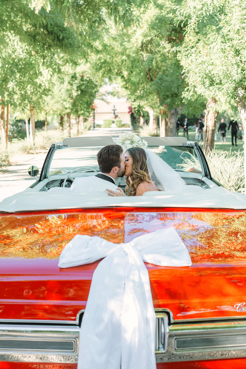A Classic Fall Wedding at Bougainvilla Estate