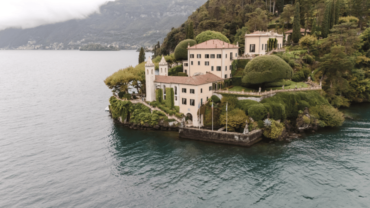 A Glamorous Fall Elopement at Villa del Balbianello photo 3