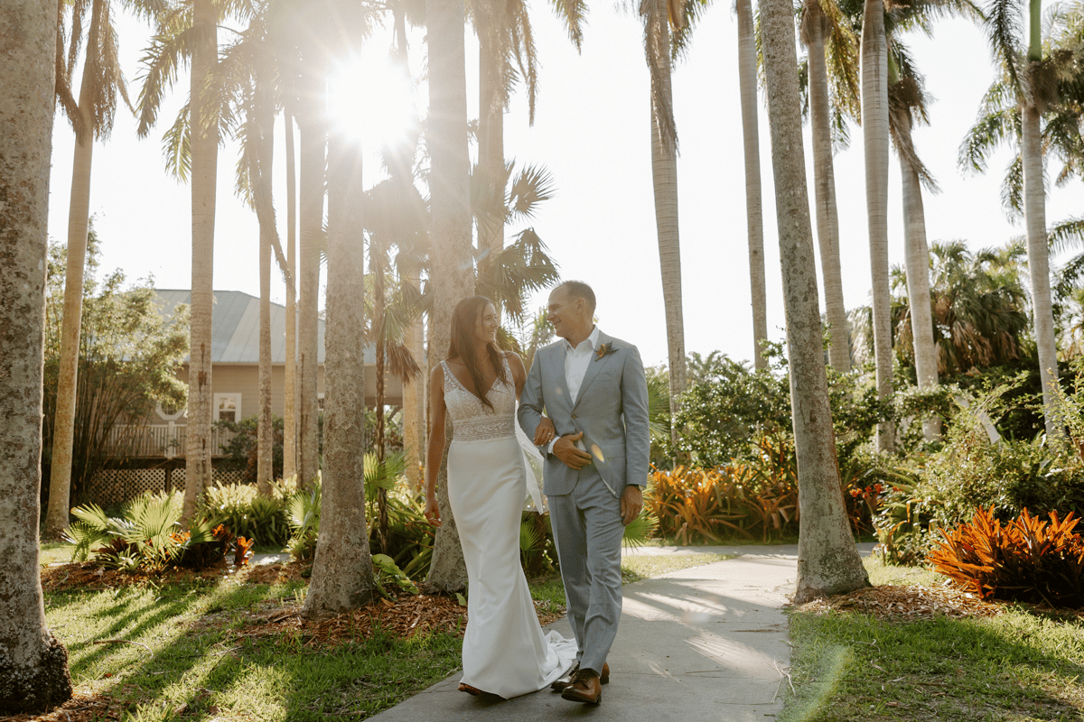 A Classic Spring Wedding at Palma Sola Botanical Park photo 4