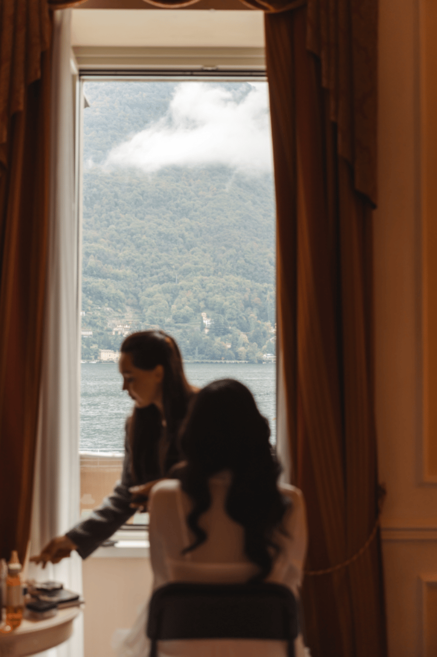 A Glamorous Fall Elopement at Villa del Balbianello photo 2