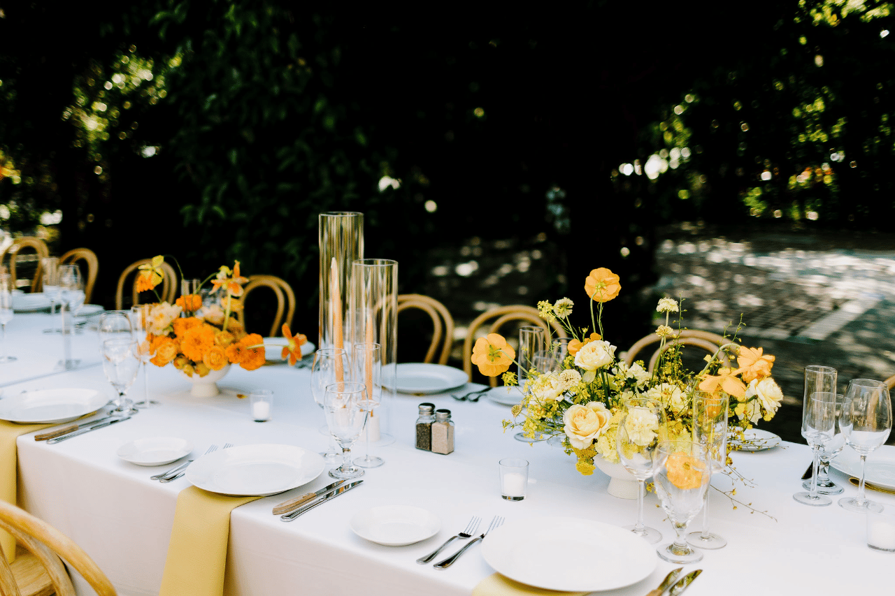 Photo by Chaz Cruz, Featured in A Modern Summer Wedding at Allied Arts Guild