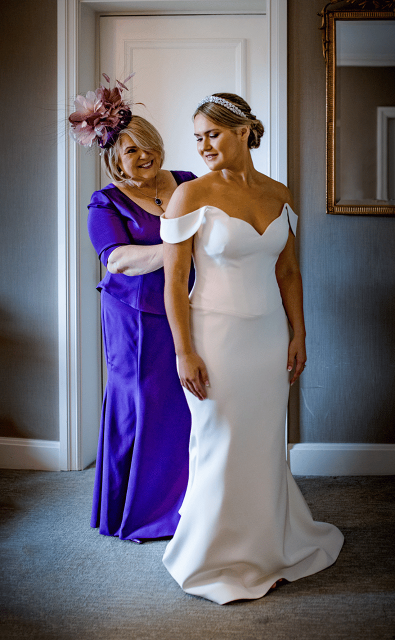 A Modern Summer Wedding at Luttrellstown Castle photo 3