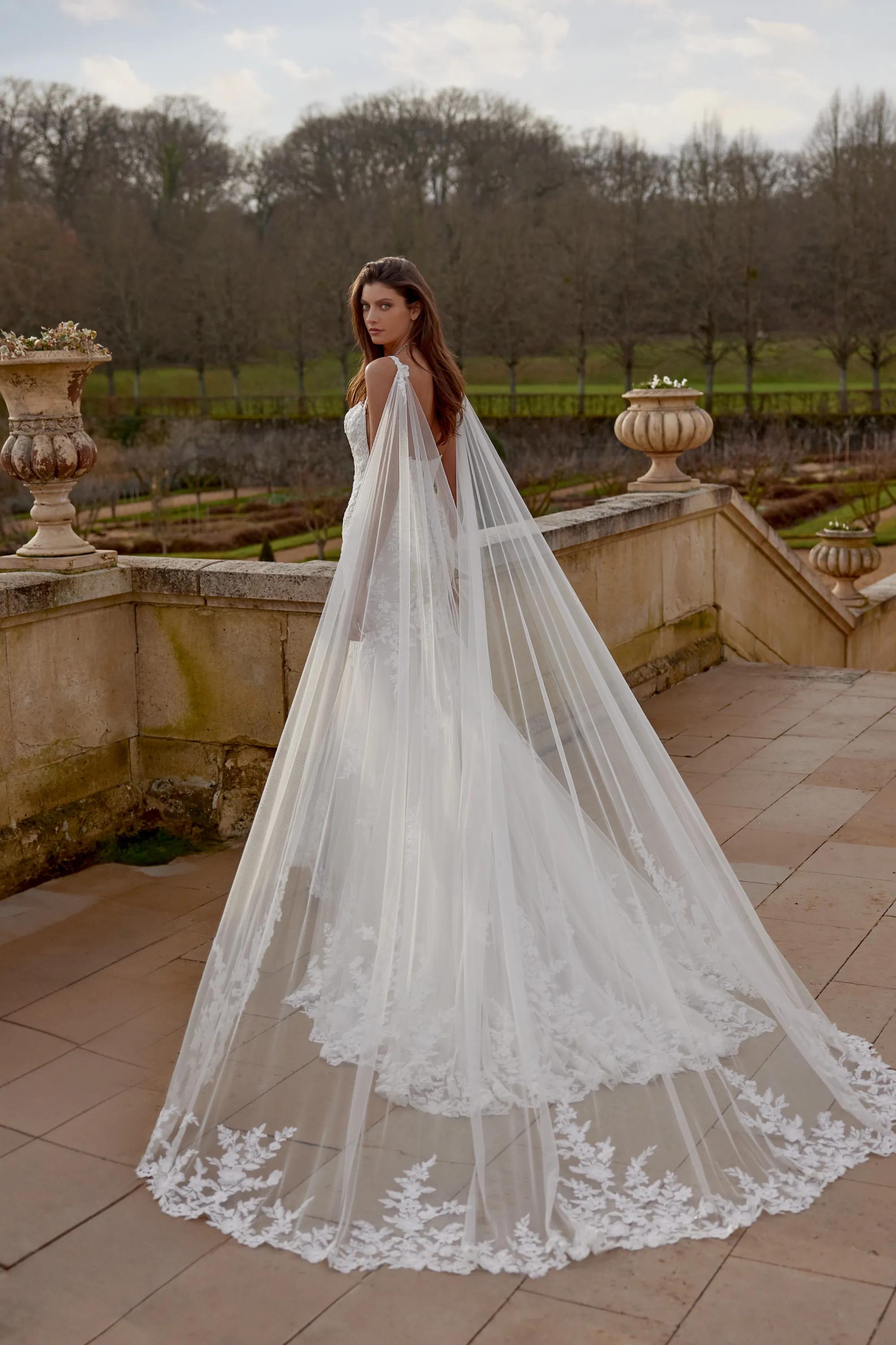 Jazmin Cape