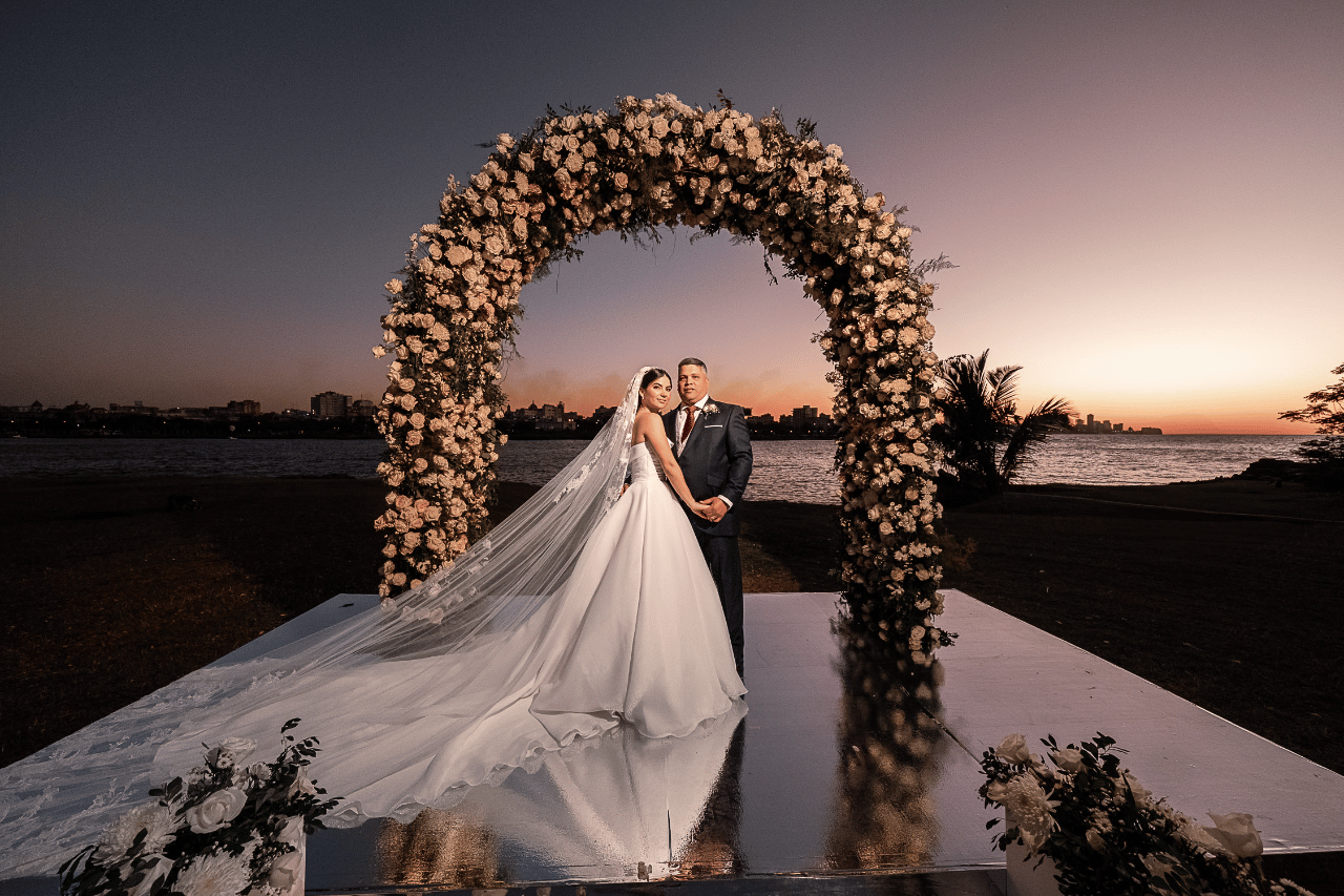 A Romantic Spring Wedding at La Divina Pastora