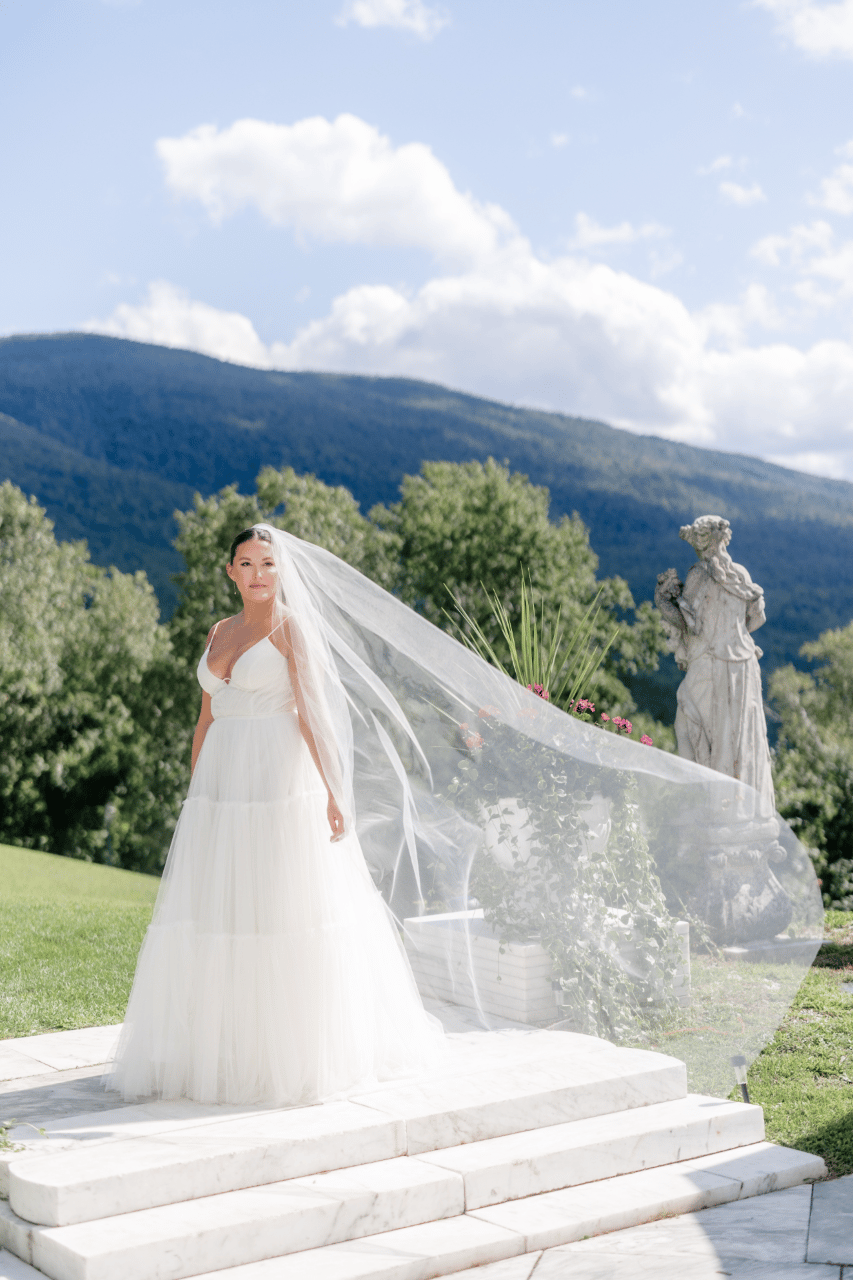 Alena Leena Bridal