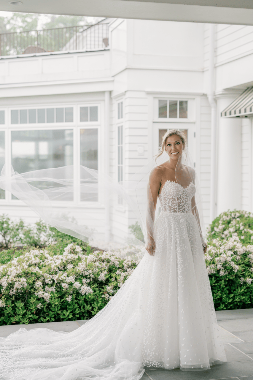 Verdin Bridal