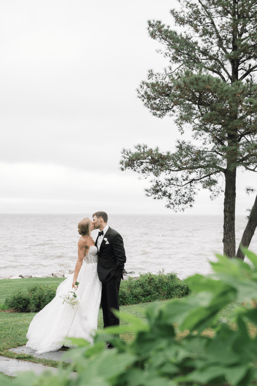 A Romantic Spring Wedding at Gibson Island Club photo 3