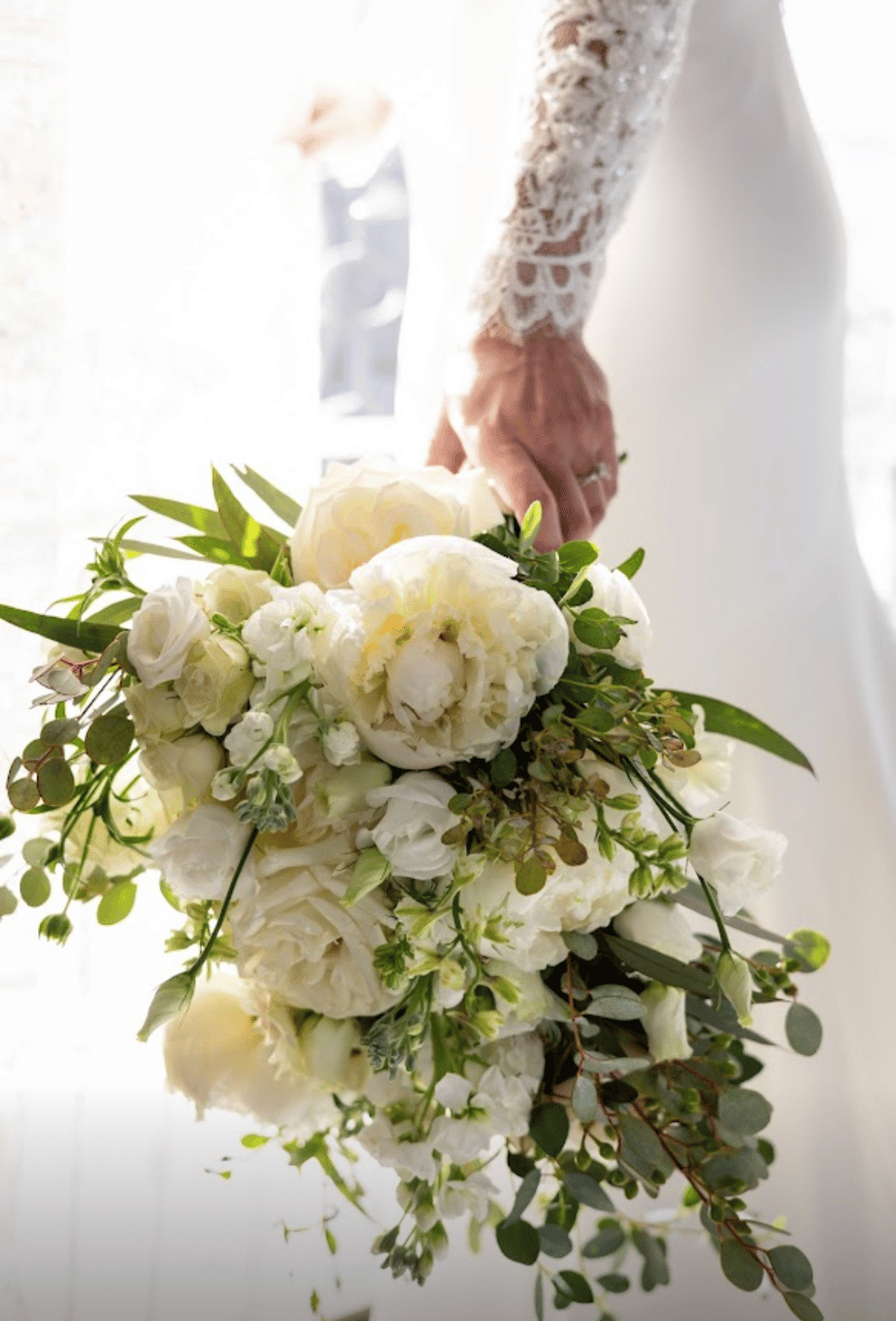 A Glamorous Winter Wedding at Park Château photo 3