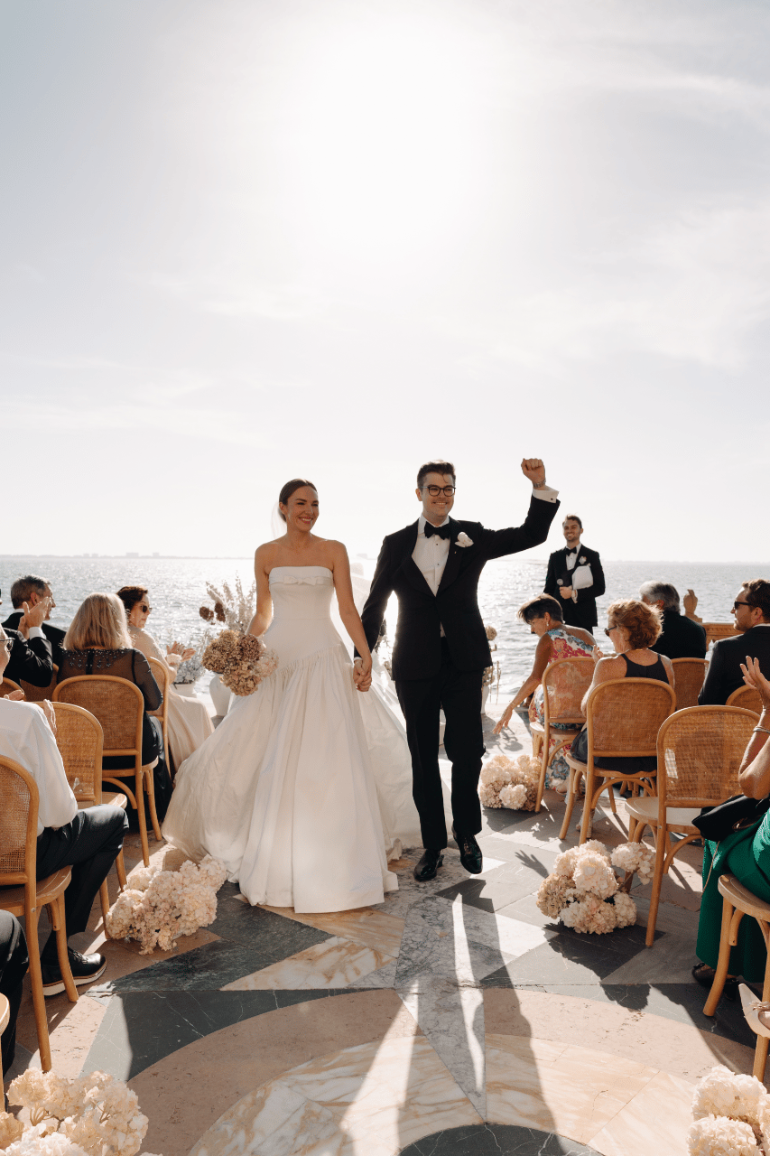 A Modern Spring Wedding at The Ringling photo 2