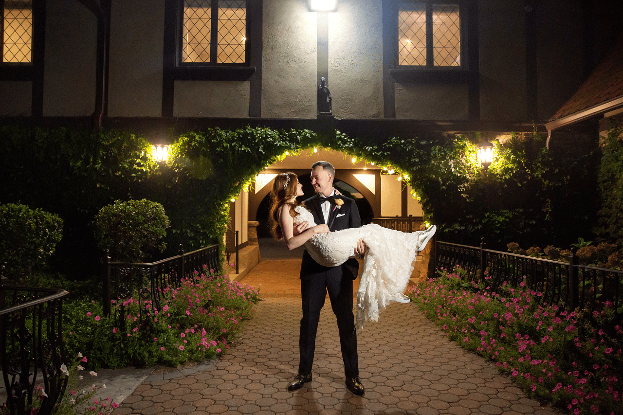 A Classic Summer Wedding at Saint Clement's Castle