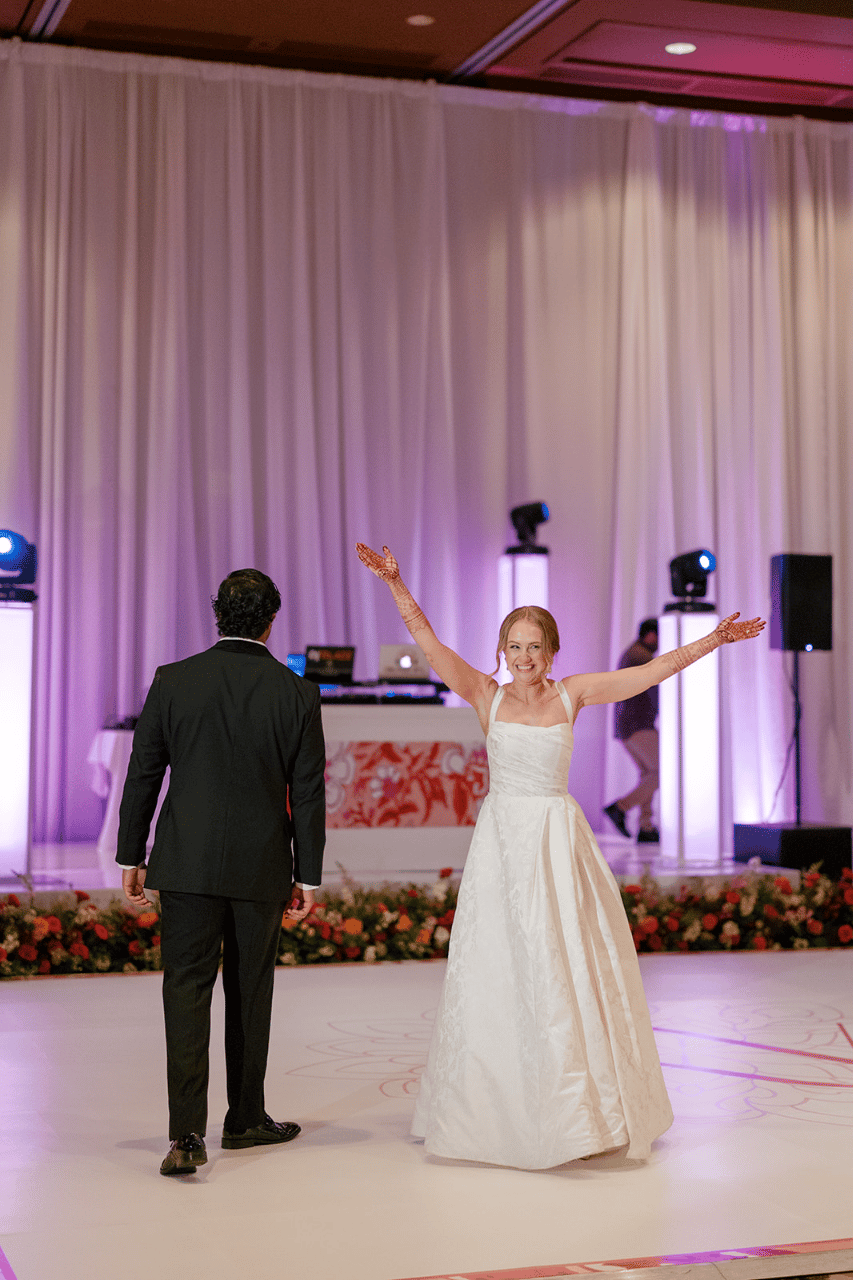A Romantic Summer Wedding at Ameristar Casino Resort Spa St. Charles photo 3