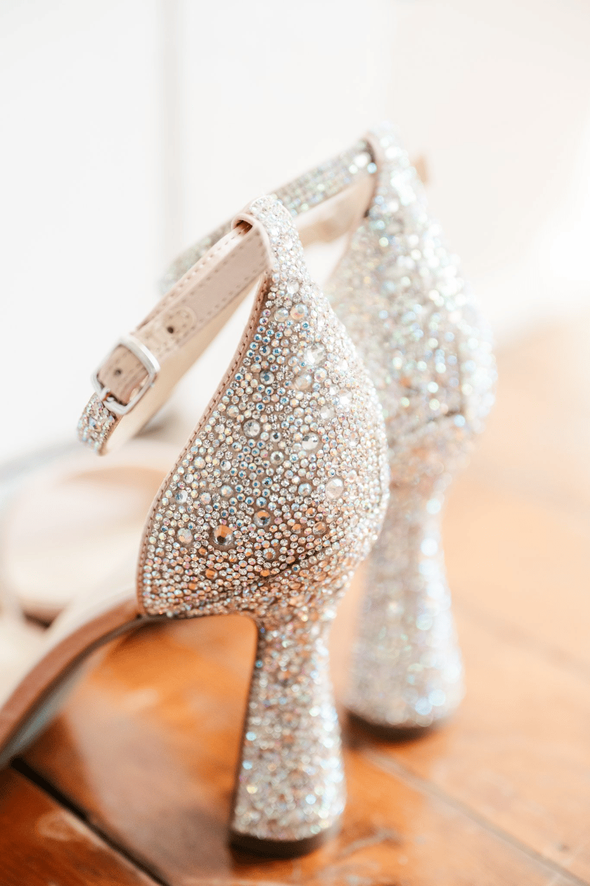 A Romantic Summer Wedding at Little Bear Creek Ranch