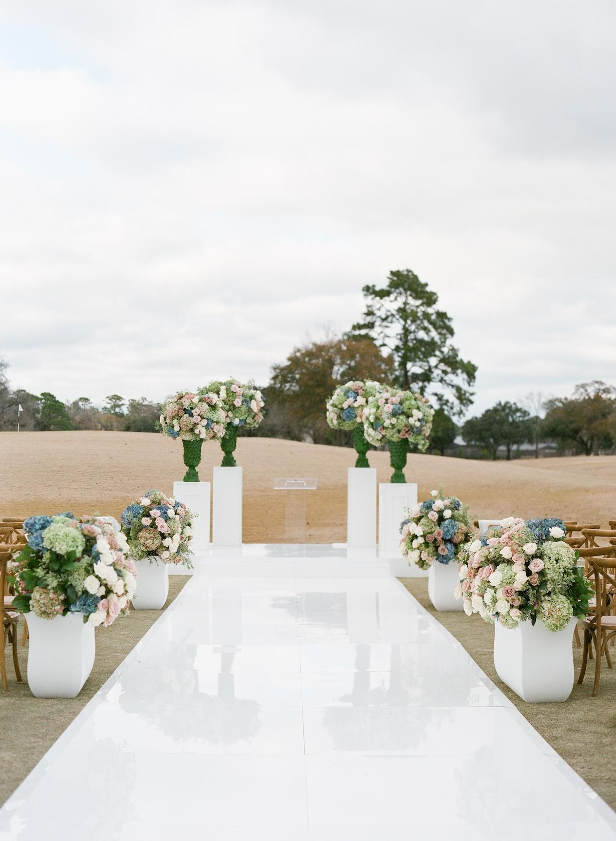 A Classic Winter Wedding at the Houston Country Club 33