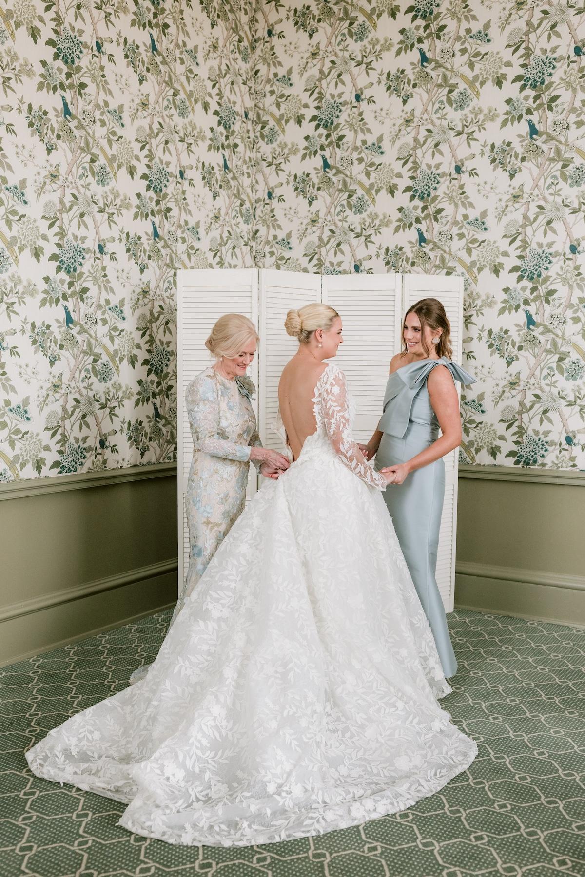 A Classic Winter Wedding at the Houston Country Club 45