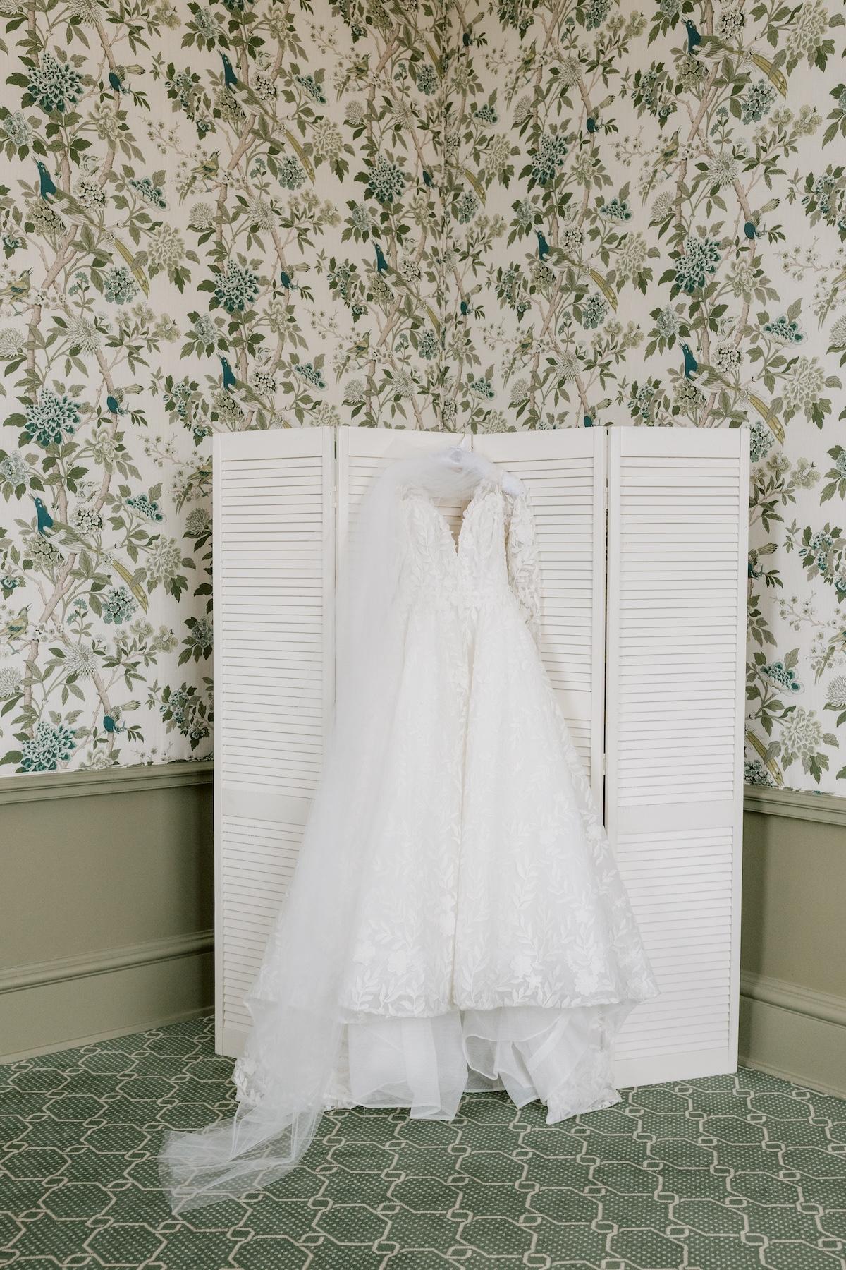 A Classic Winter Wedding at the Houston Country Club 98