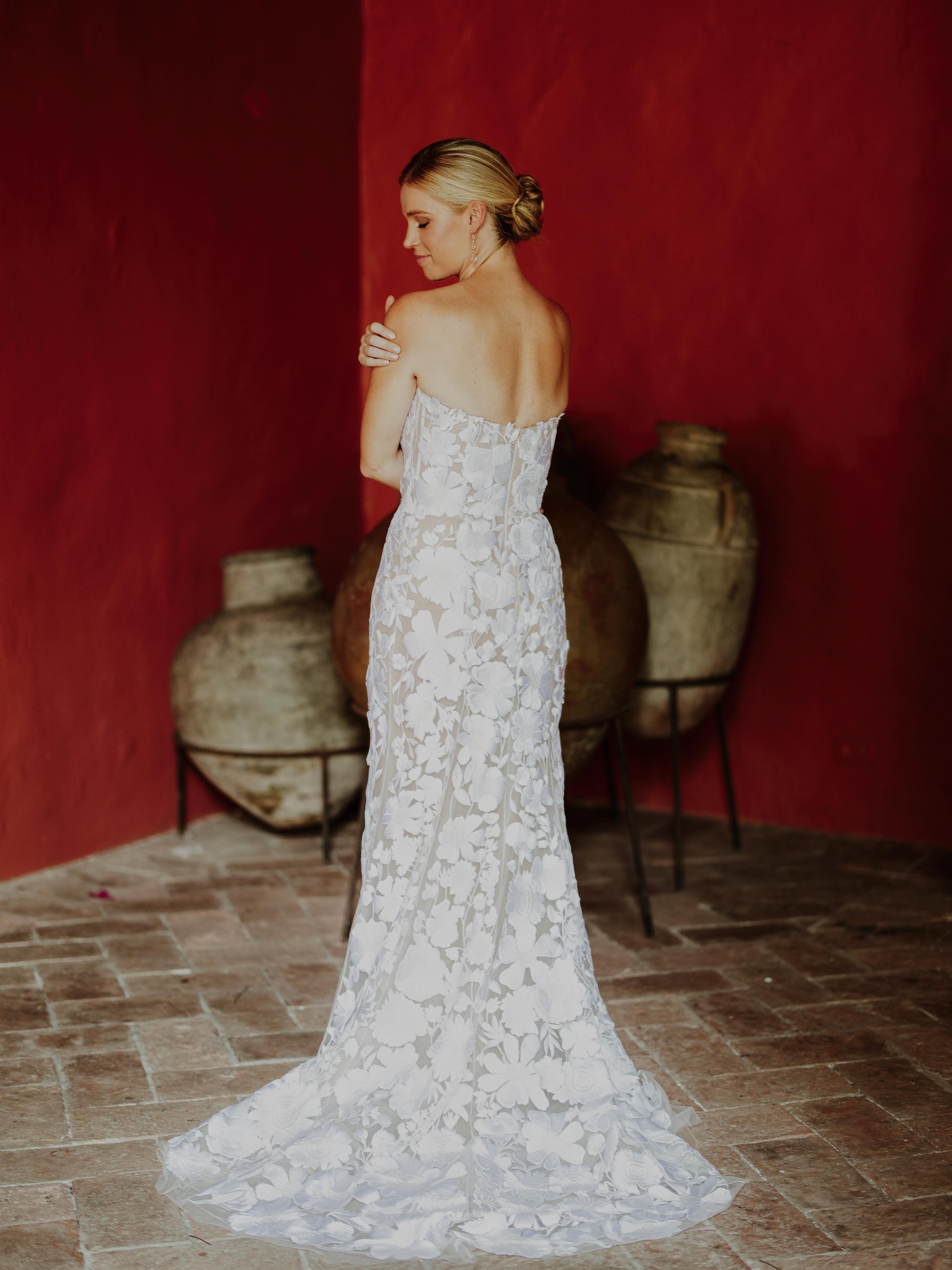 A Glamorous Summer Wedding at Sofitel Legend Santa Clara Cartagena photo 3