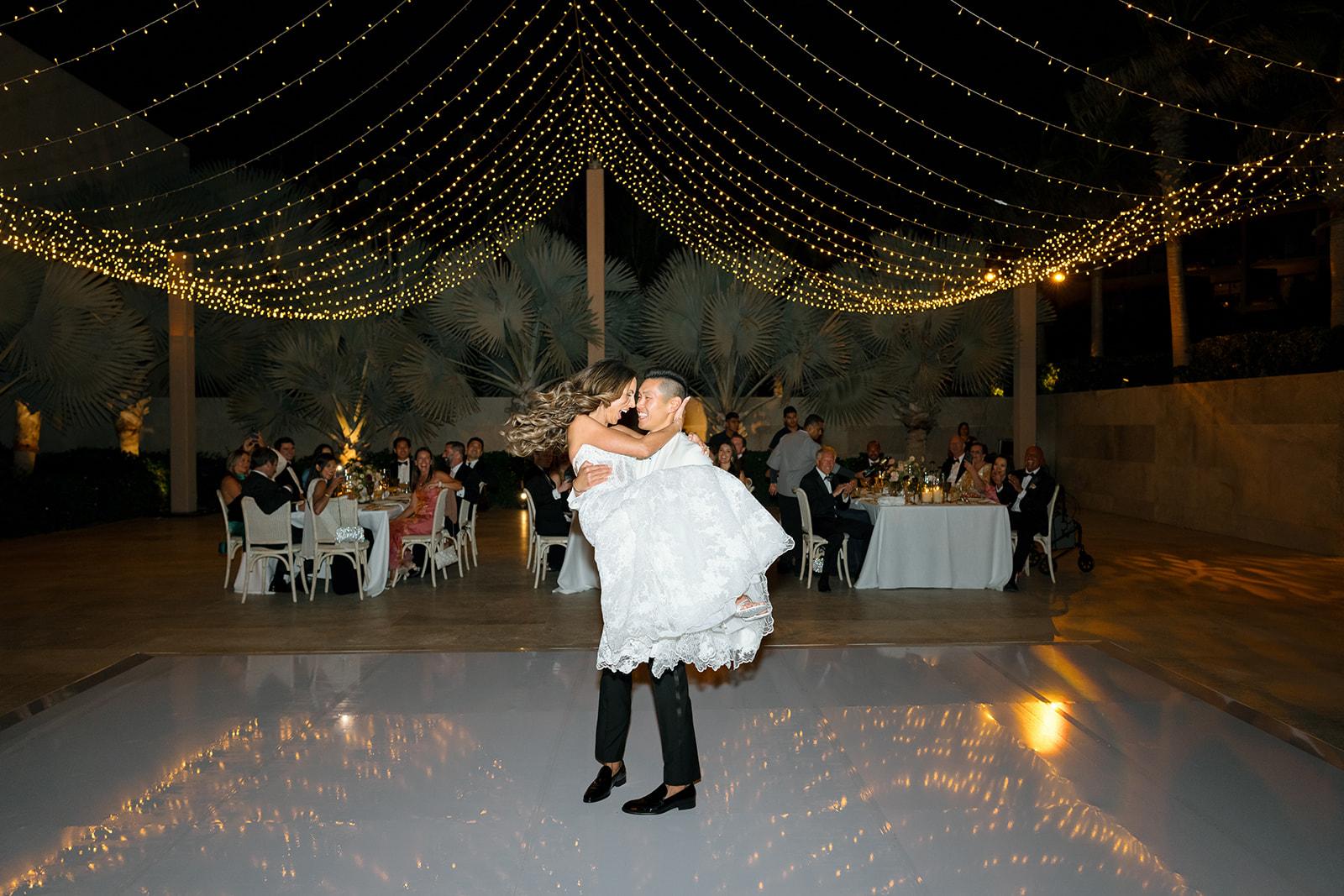 Gia & David’s Chic Cabo Celebration 15