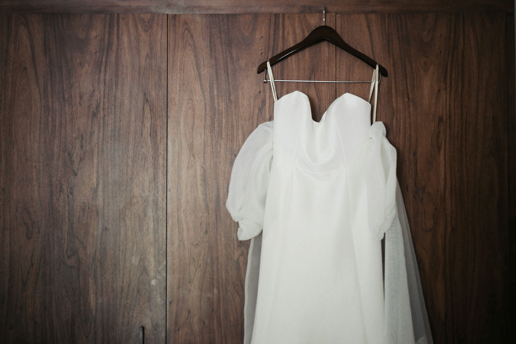 A Whimsical Spring Wedding at Audubon House photo 3