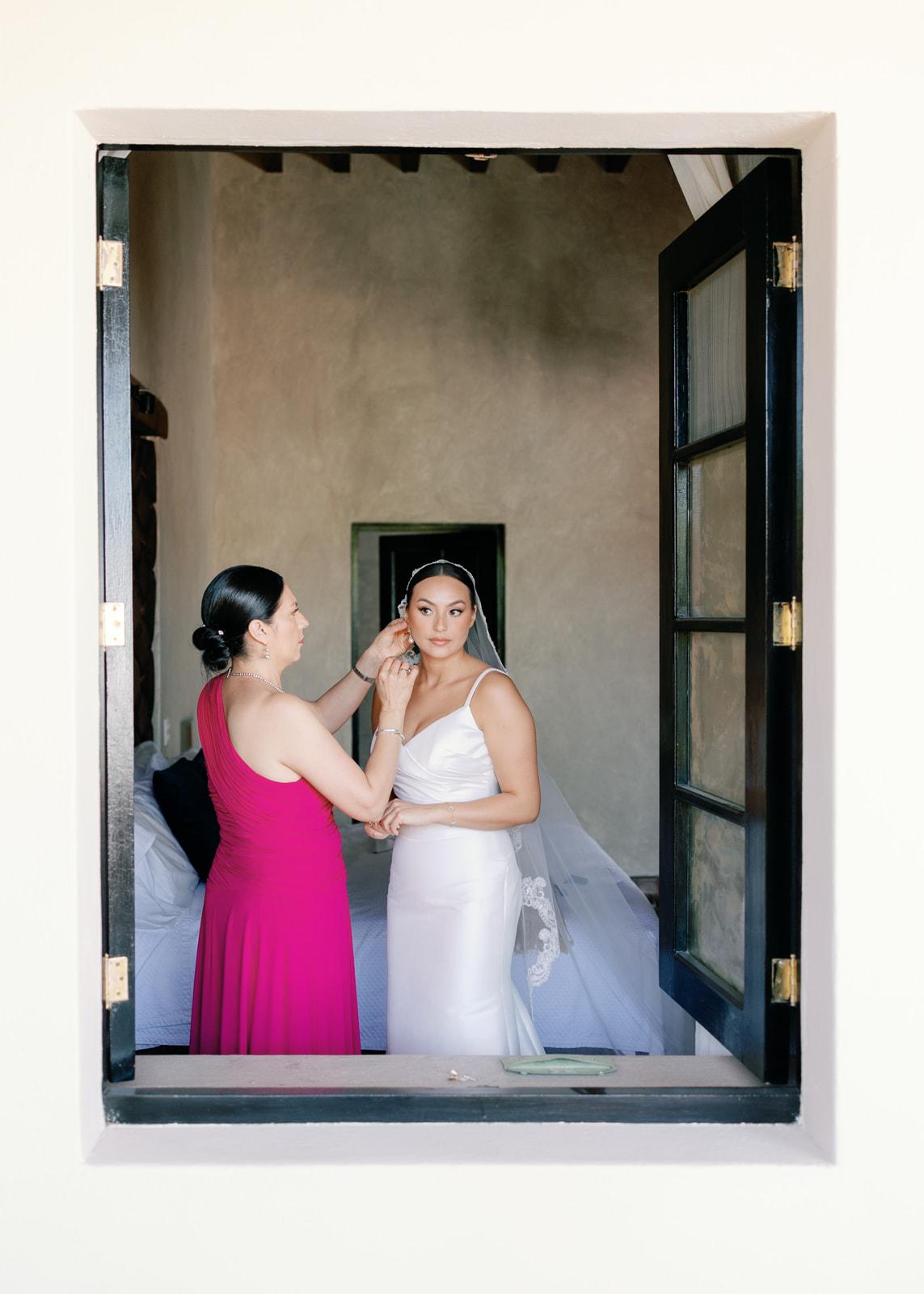 A Whimsical Spring Wedding at the Feliciana Hotel photo 2