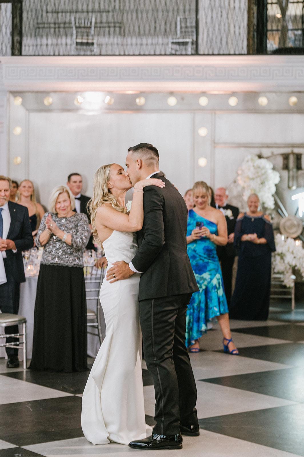 A Classic Fall Wedding at the Felina 31