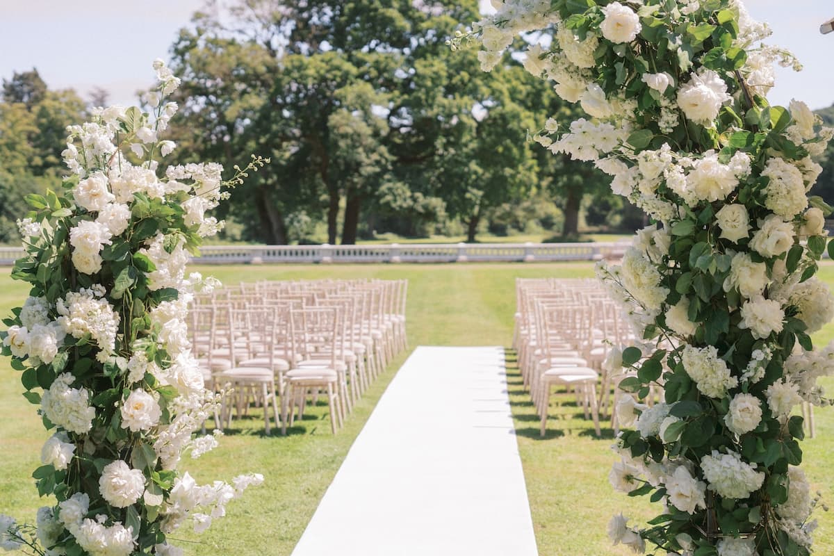A Classic Summer Wedding at Grantley Hall 17