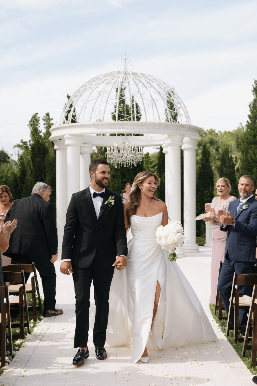 A Modern Spring Wedding at La Casa Toscana