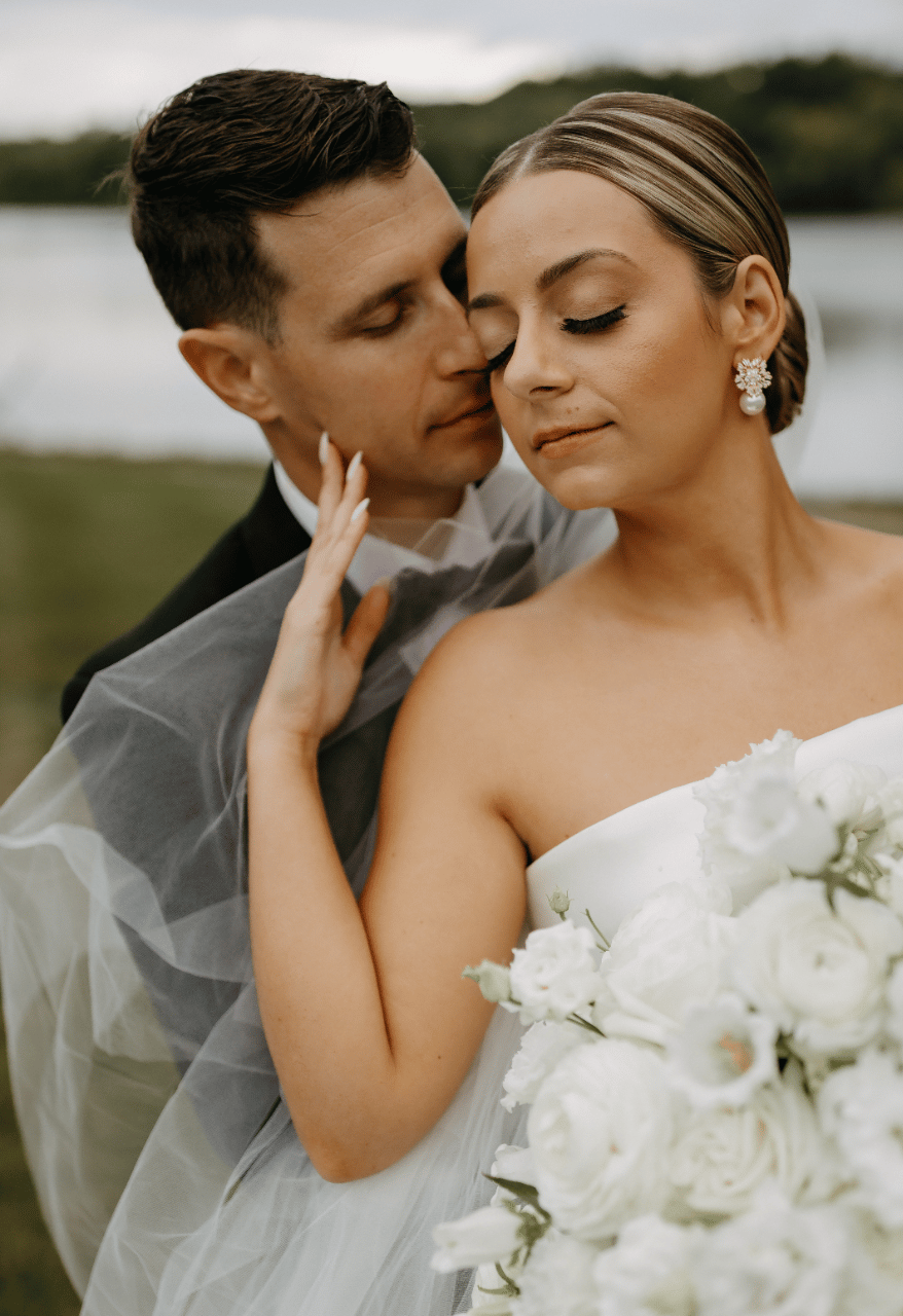 A Romantic Fall Wedding at Saint Clement’s Castle & Marina