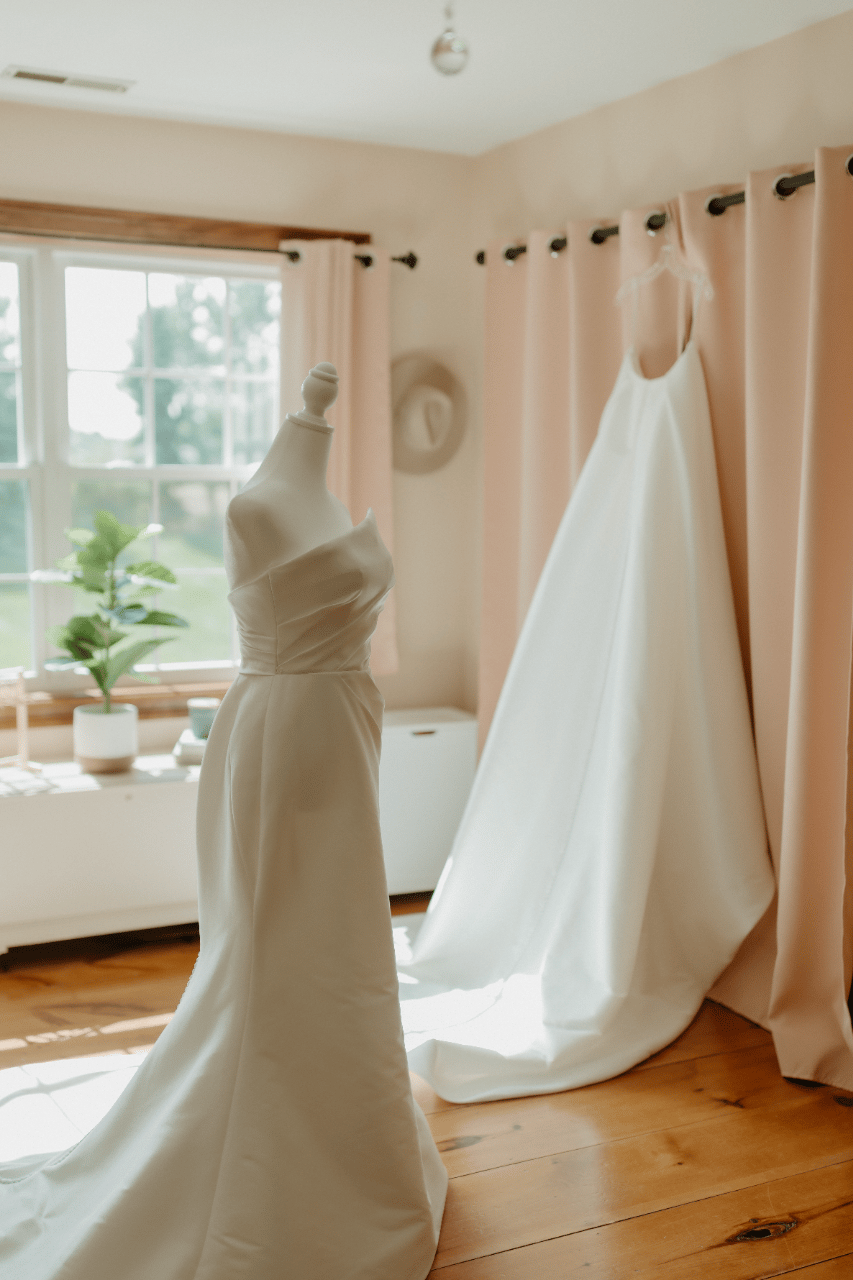 A Romantic Fall Wedding at Saint Clement’s Castle & Marina photo 3
