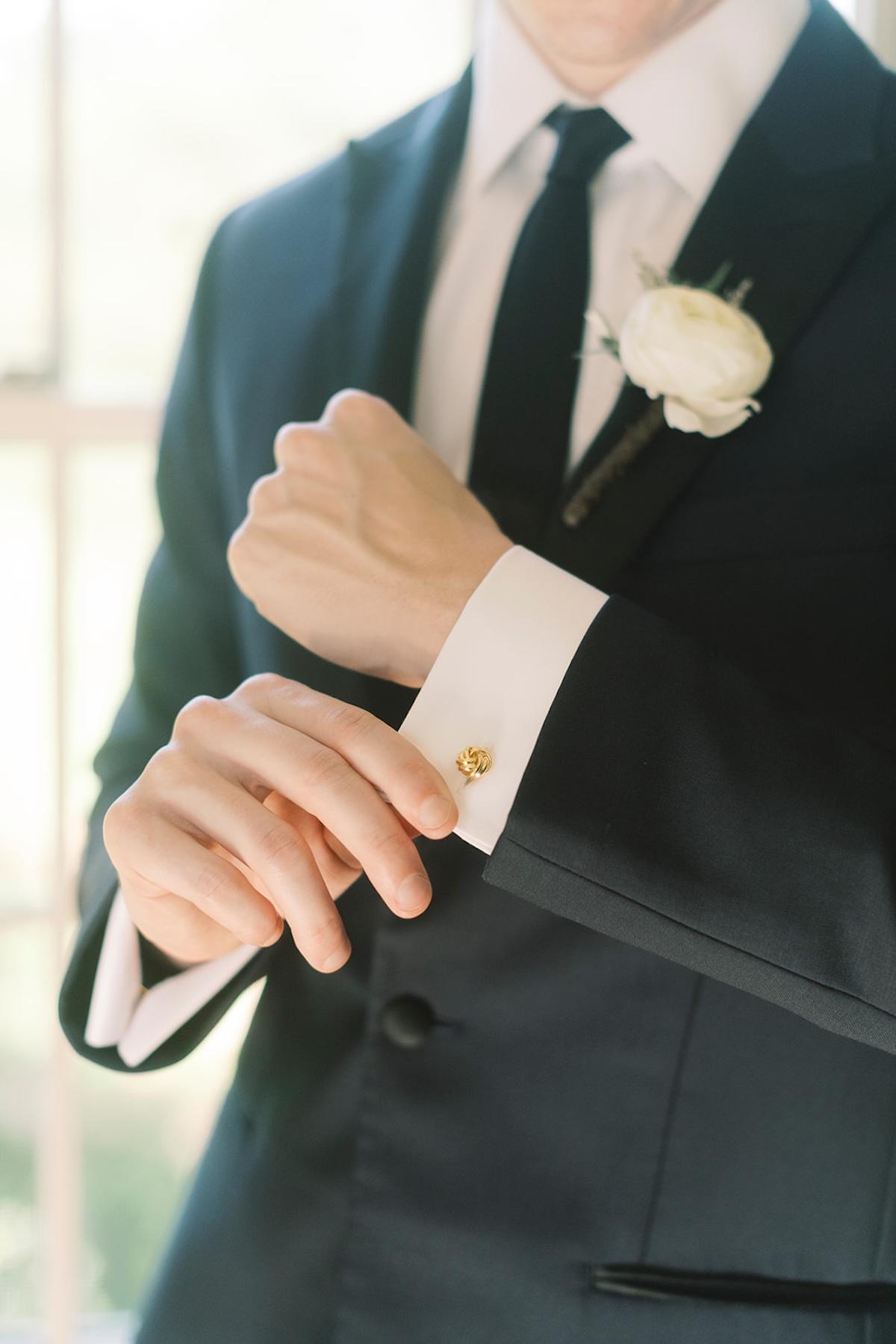 A Romantic Fall Wedding at Crossed Key Estate photo 5