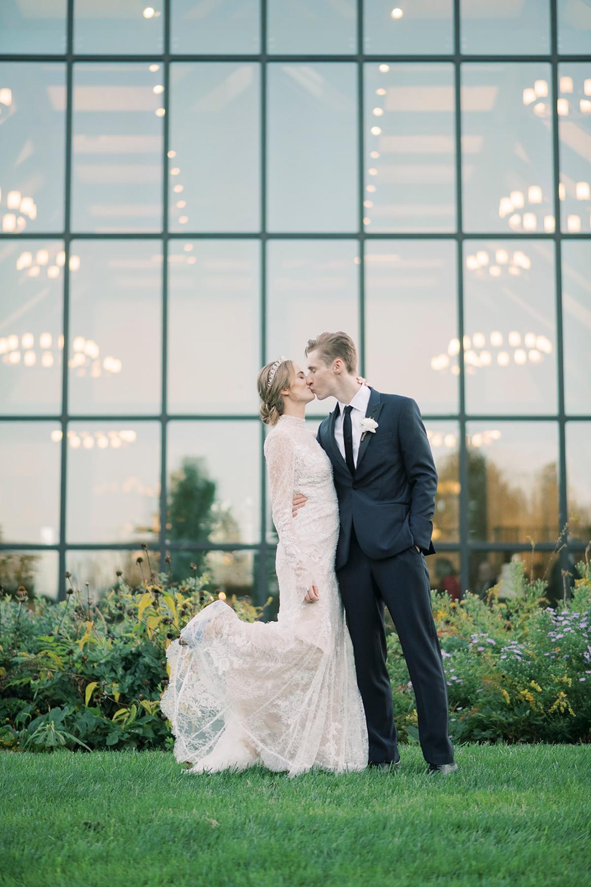 A Romantic Fall Wedding at Crossed Key Estate 29