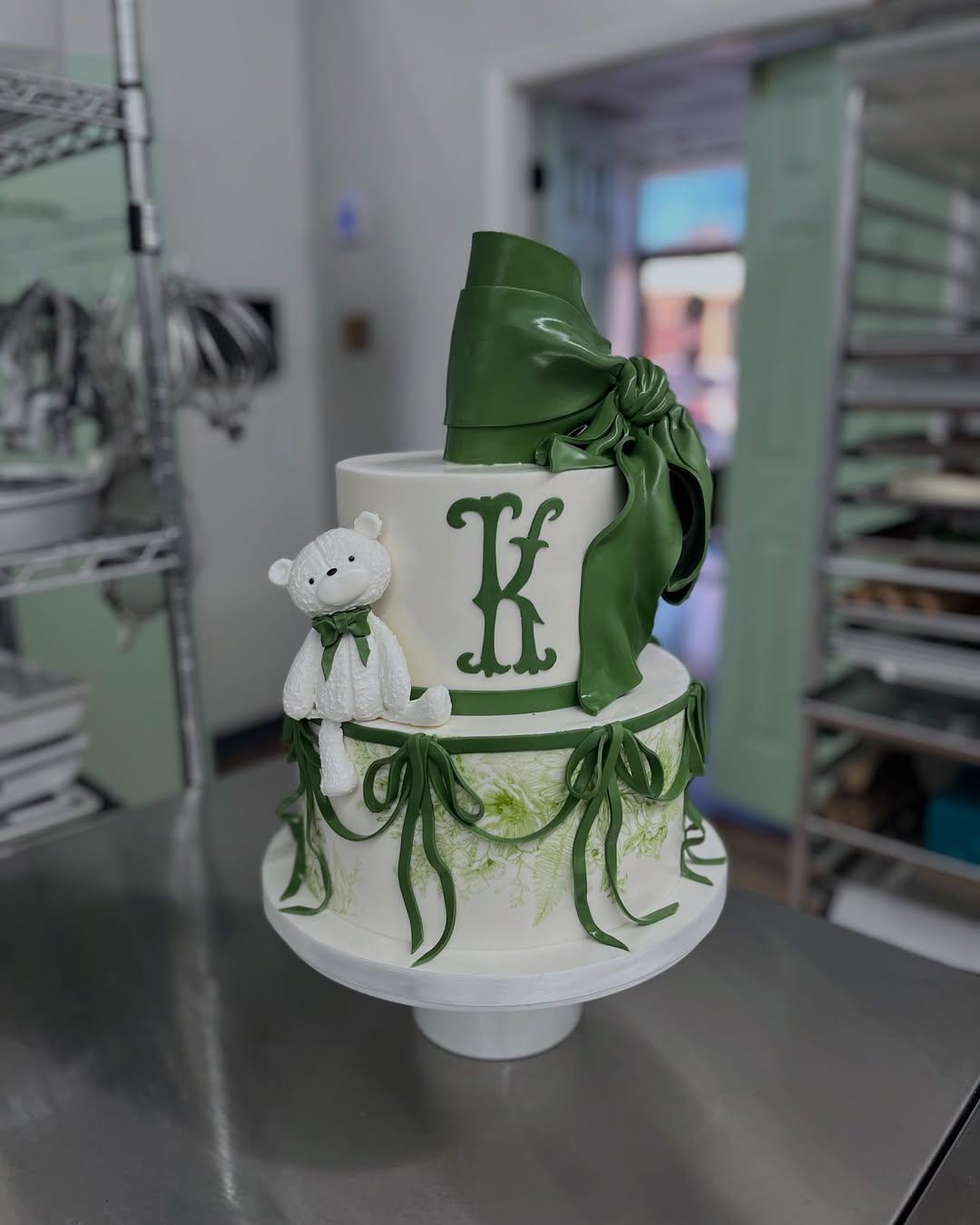 Marianne Tayloe Cake Design