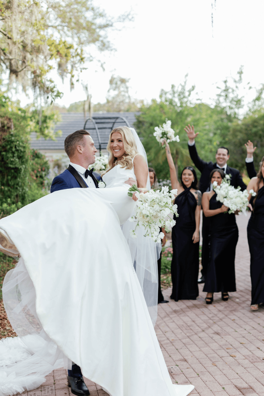 Olivia Schmidt & Jason Hyland's wedding-image-18