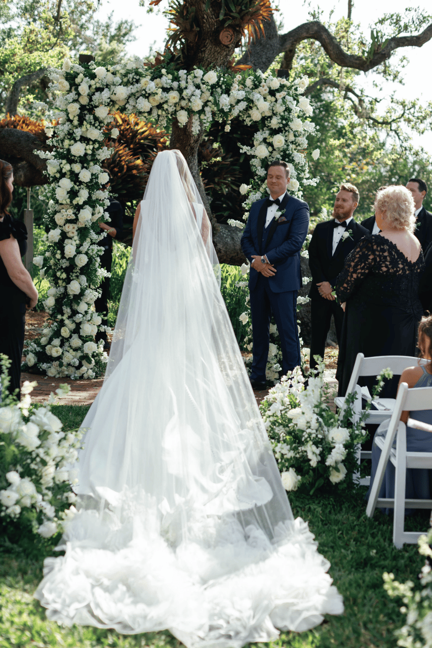 Olivia Schmidt & Jason Hyland's wedding-image-15