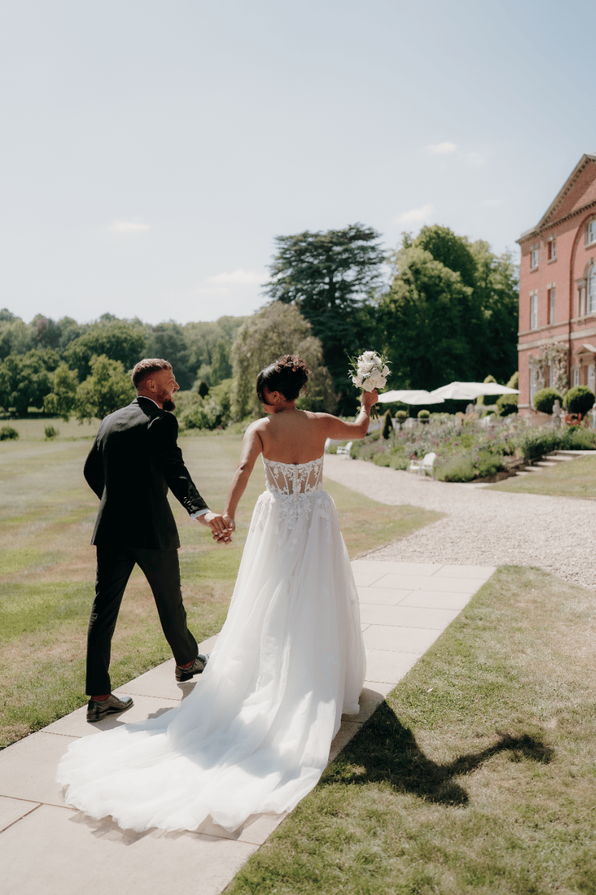 A Classic Spring Wedding at Norwood Park photo 2
