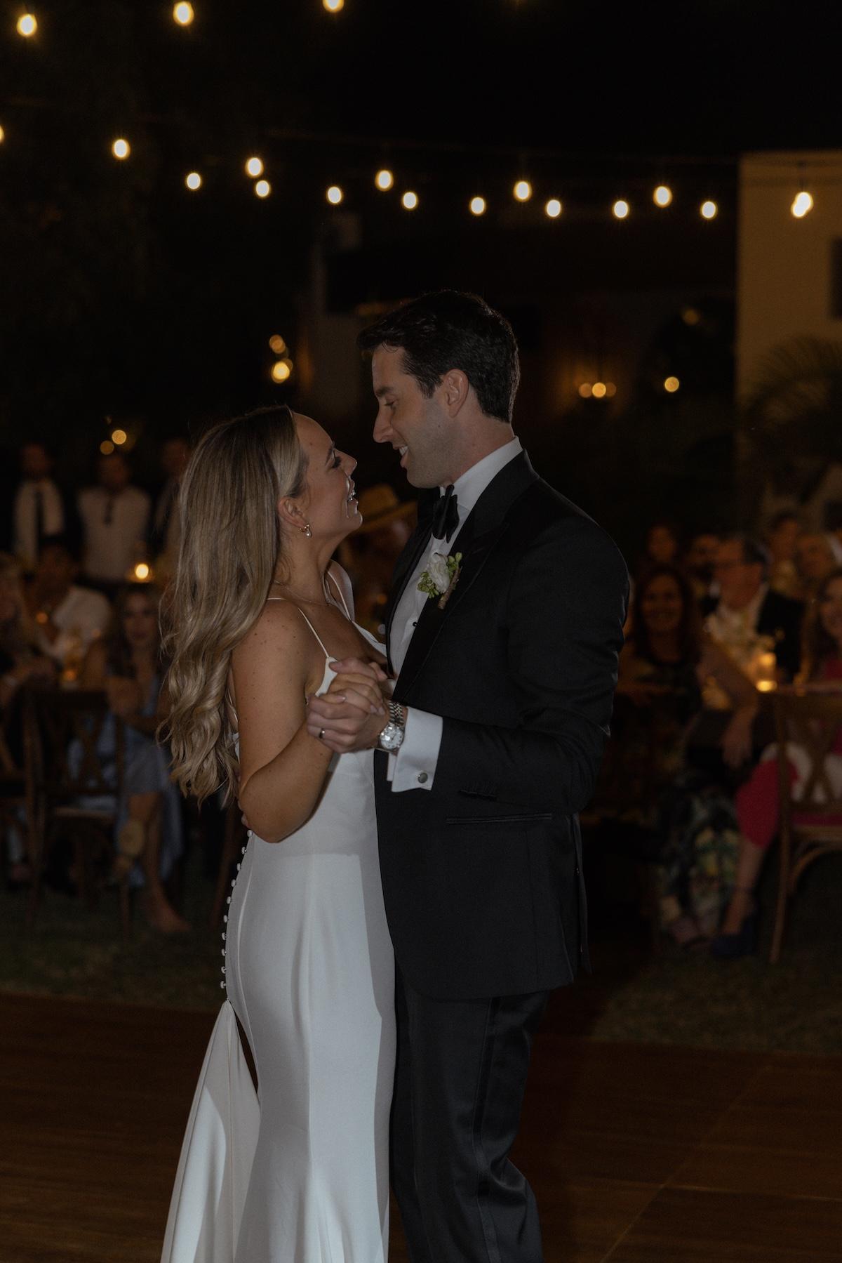 A Romantic Fall Wedding at Baja Luna 23