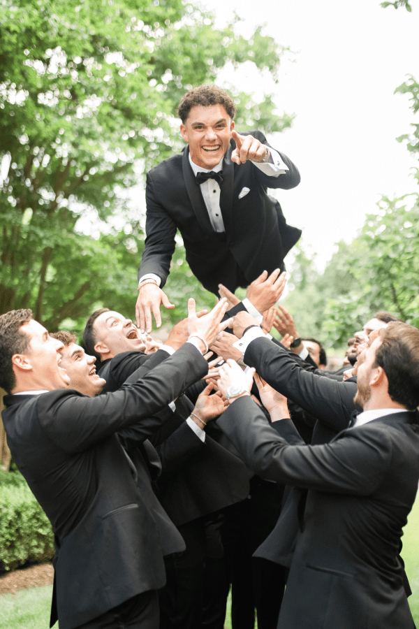 A Romantic Summer Wedding at Ashford Estate photo 2