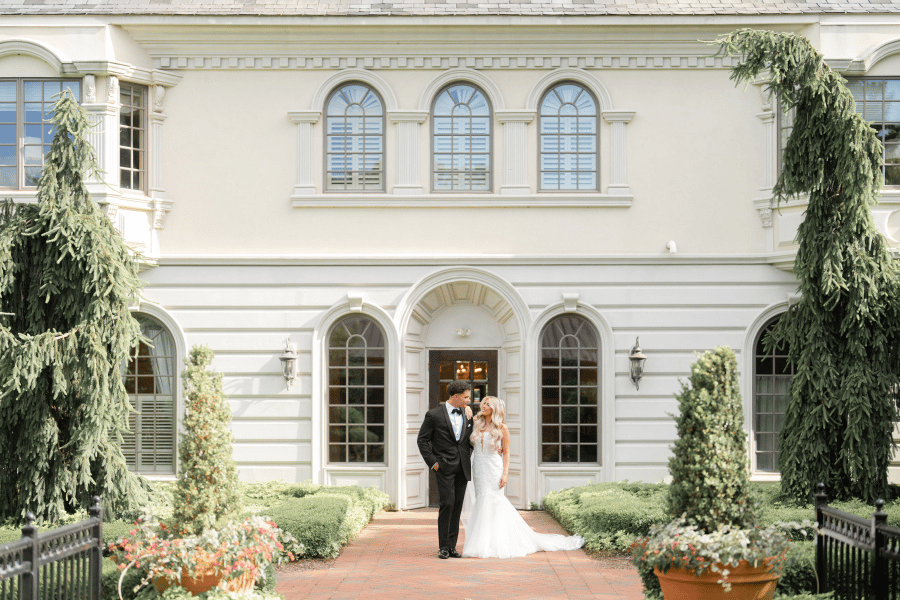 A Romantic Summer Wedding at Ashford Estate photo 3