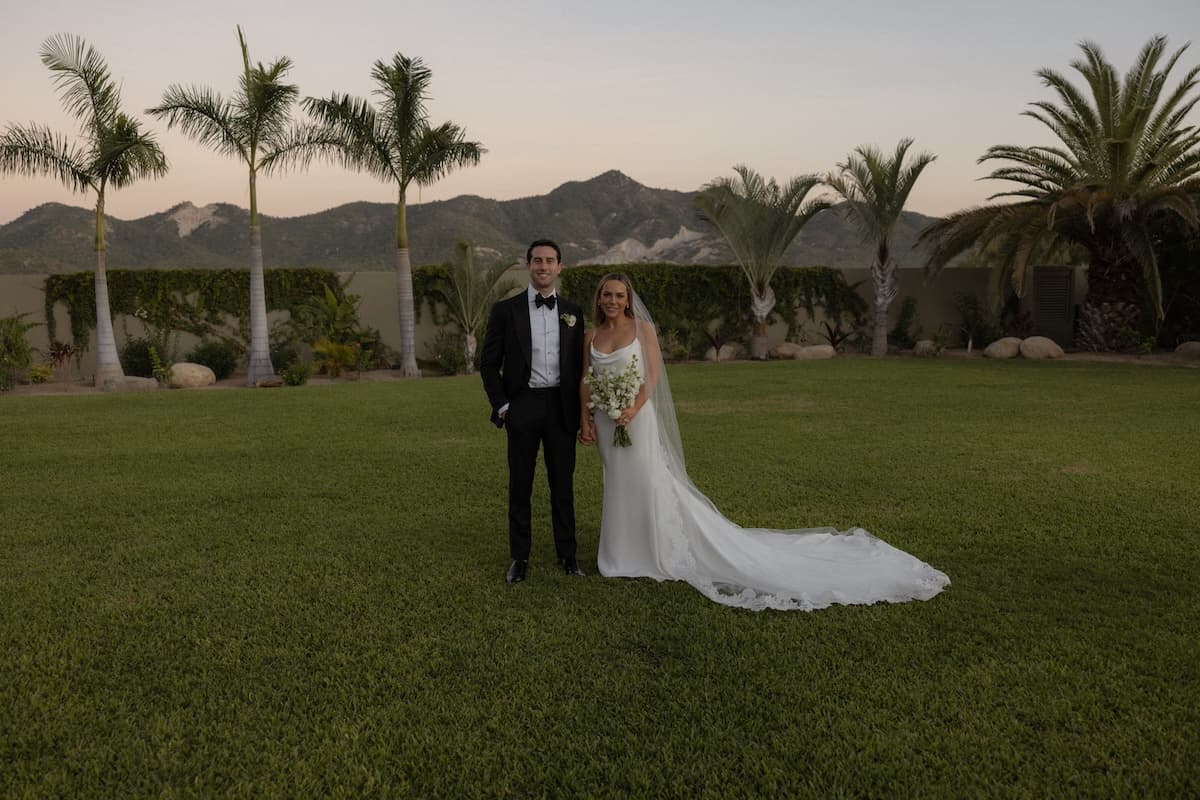 A Romantic Fall Wedding at Baja Luna 16