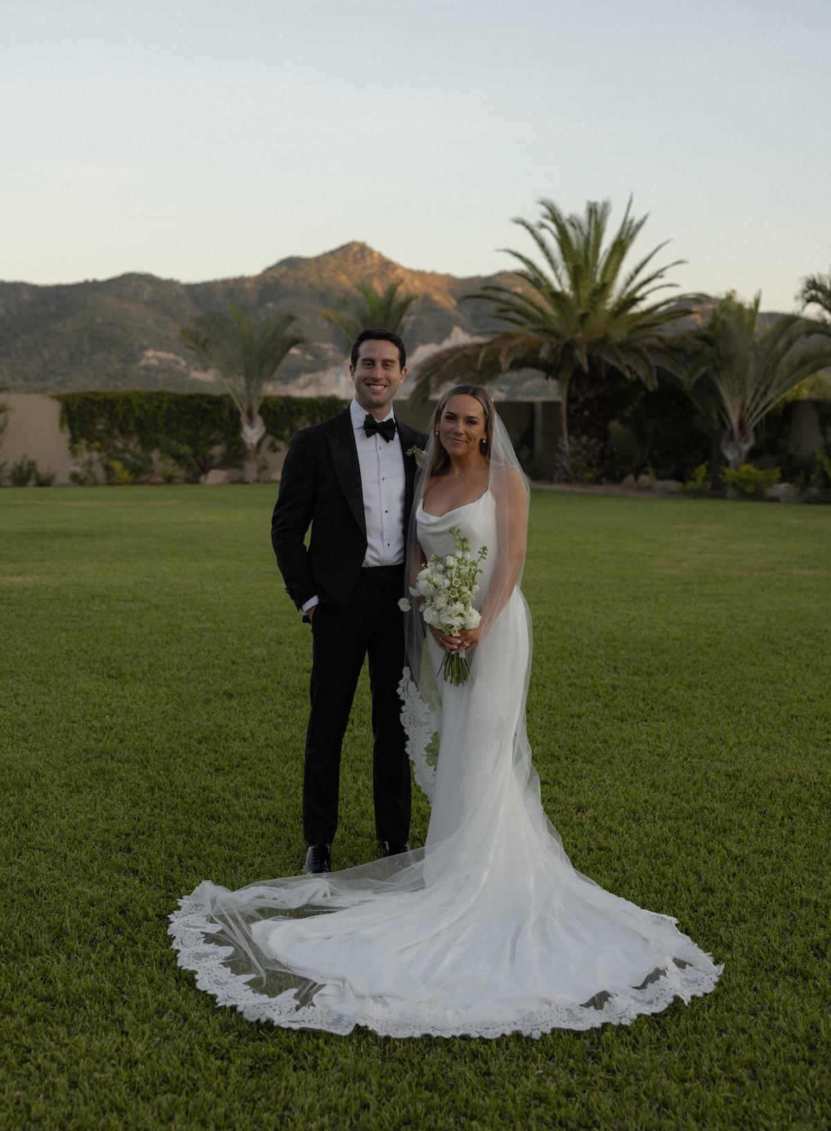 A Romantic Fall Wedding at Baja Luna 47